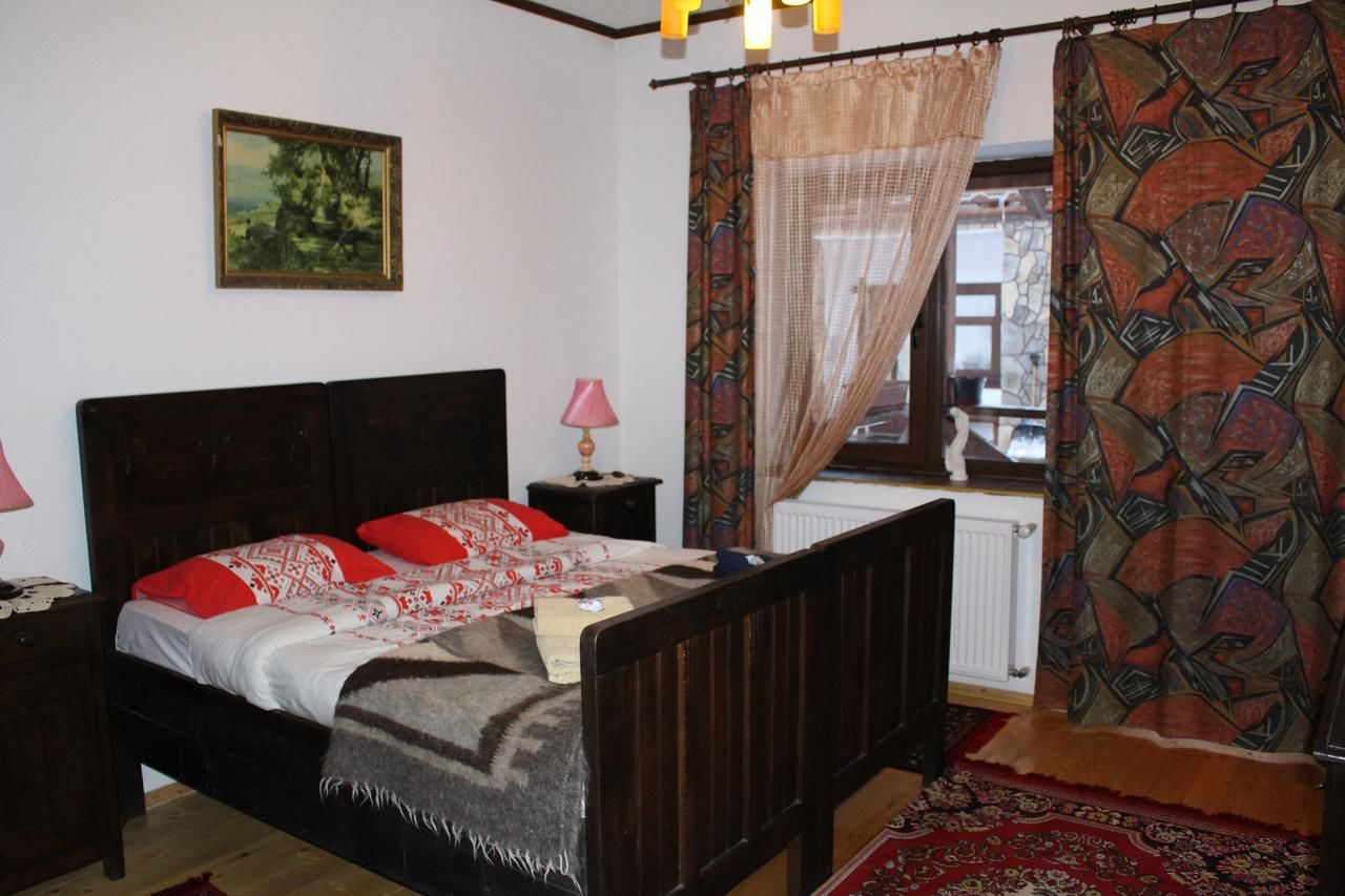 Отель Chalet Vedmezhe Поляна-34